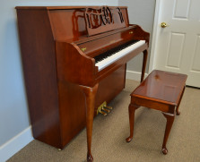 Yamaha M500 Queen Anne console